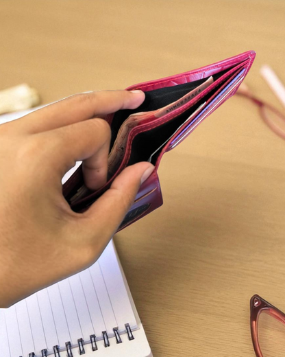 Red Crocodile-Texture Leather Wallet – 2 Cash Pockets & 10 Card Slots (Latest Collection)