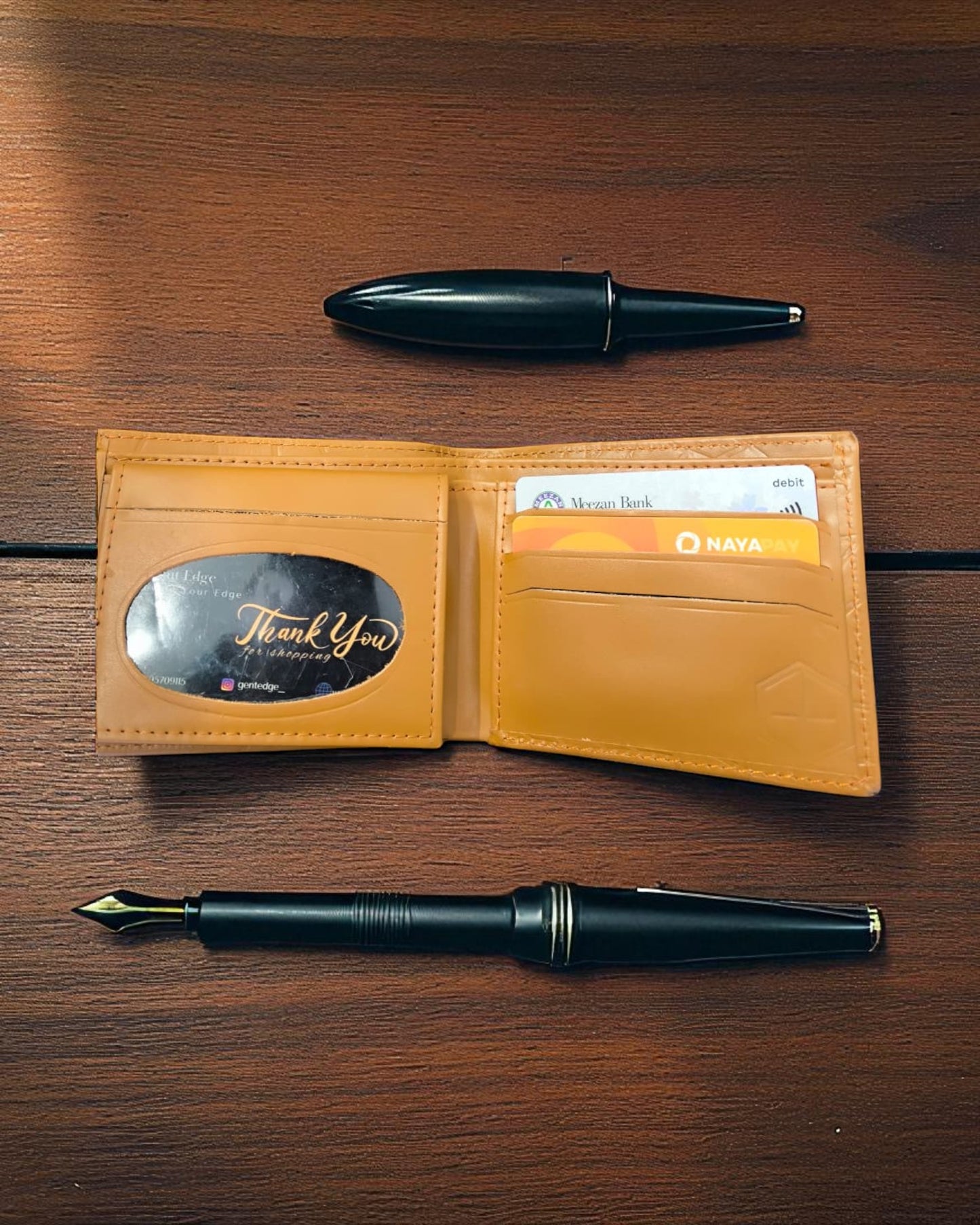 Caramel Crocodile-Texture Leather Wallet – 2 Cash Pockets & 10 Card Slots (Latest Collection)