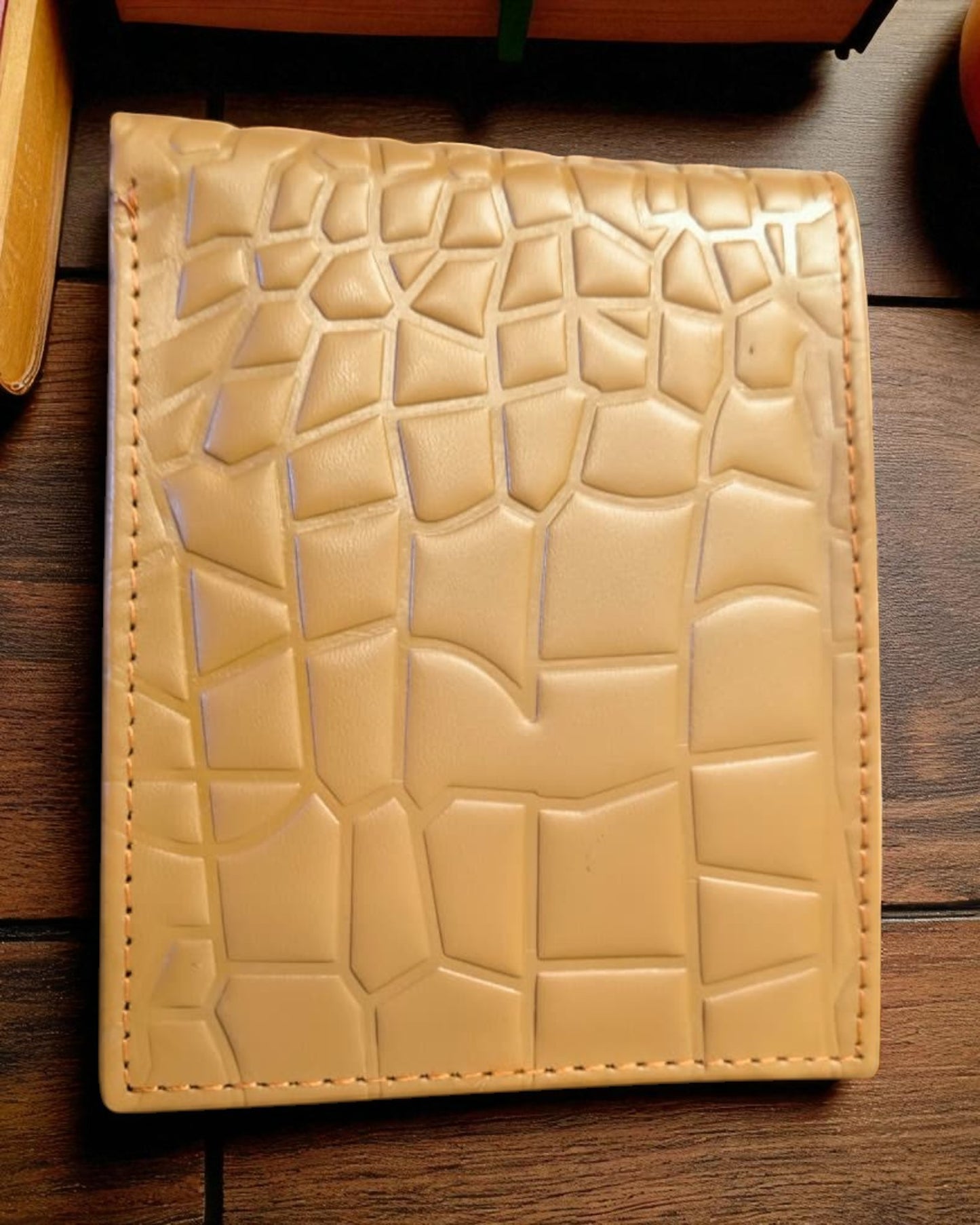 Caramel Crocodile-Texture Leather Wallet – 2 Cash Pockets & 10 Card Slots (Latest Collection)