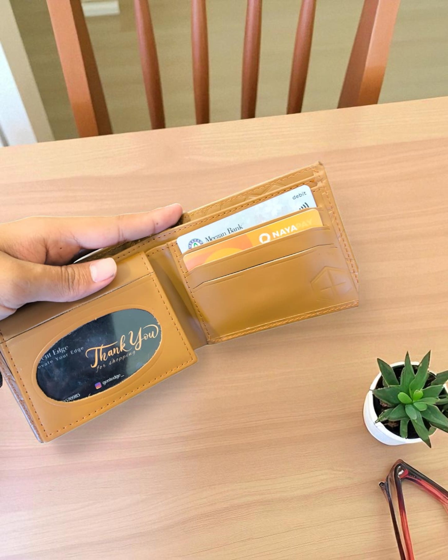 Caramel Crocodile-Texture Leather Wallet – 2 Cash Pockets & 10 Card Slots (Latest Collection)